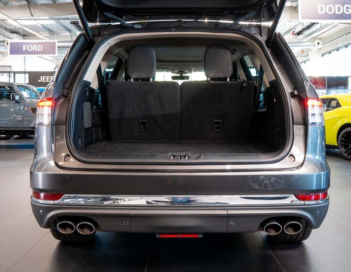 Lincoln Aviator SUV / Terénní 3,0 l 298 kw