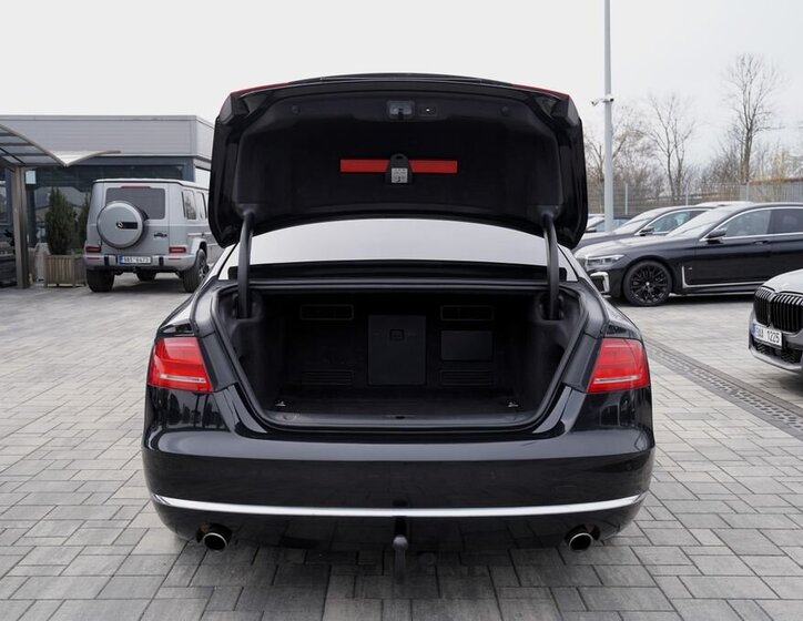 Audi A8 Sedan / Limuzína 3,0 l 213 kw