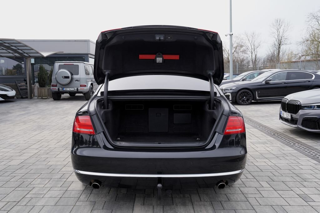 Audi A8 Sedan / Limuzína 3,0 l 213 kw