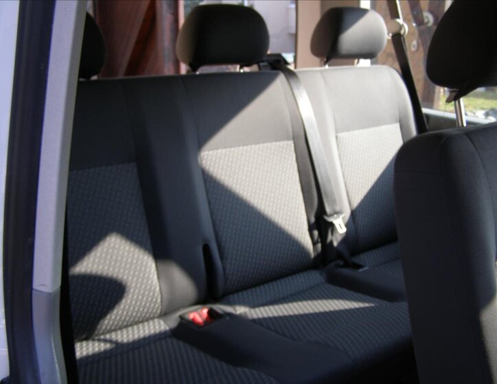 Volkswagen Caravelle 19