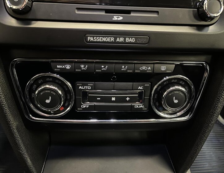 Škoda Superb Liftback 2,0 l 103 kw