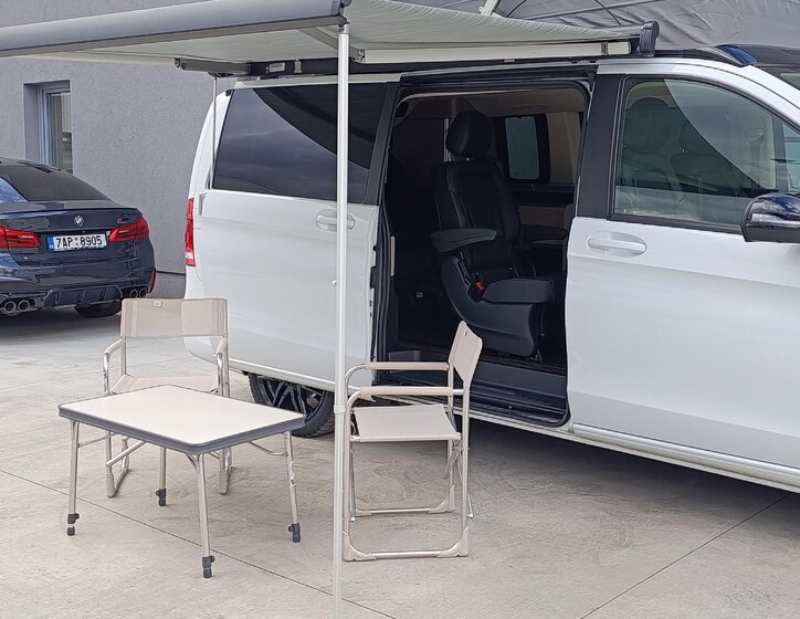 Mercedes-Benz Třídy V Kombi 2,1 l 140 kw