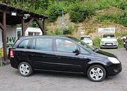 Opel Zafira 4