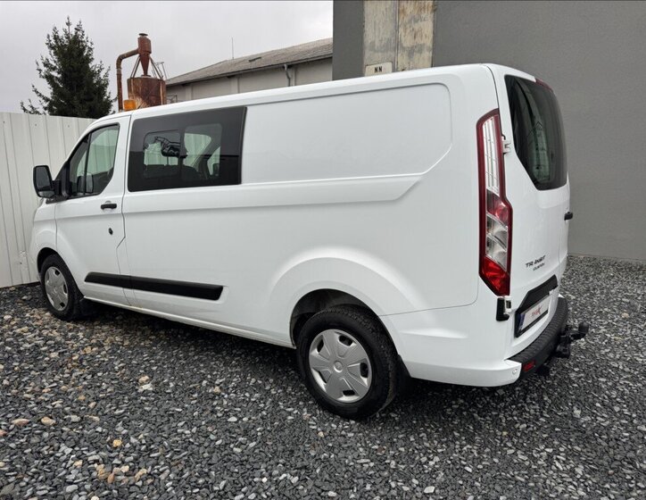 Ford Transit Custom 10