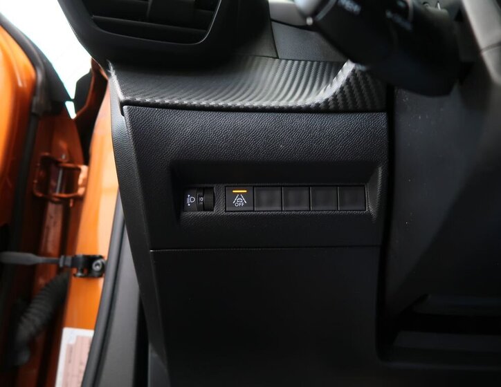 Peugeot 2008 SUV 1,2 l 74 kw