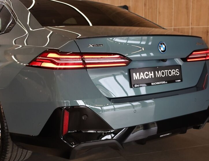 BMW Řada 5 Sedan / Limuzína 3,0 l 360 kw