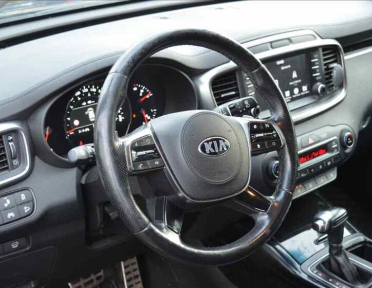 KIA Sorento 10