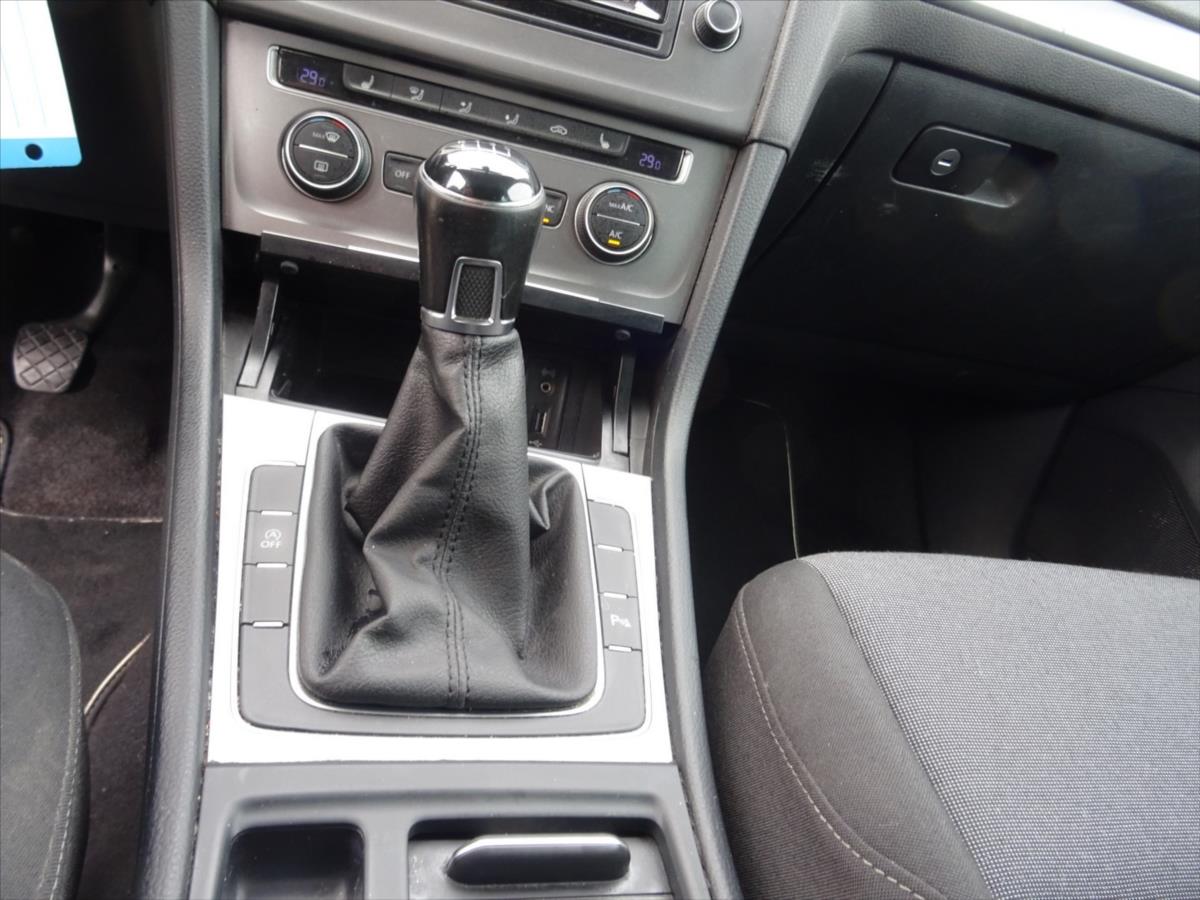 Volkswagen Golf Kombi 1,6 l 81 kw