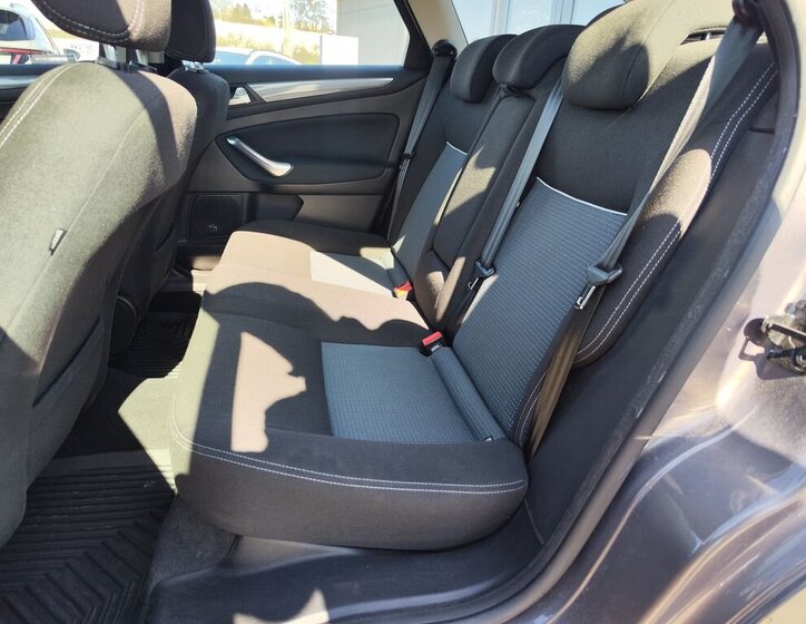 Ford Mondeo Kombi 1,6 l 118 kw