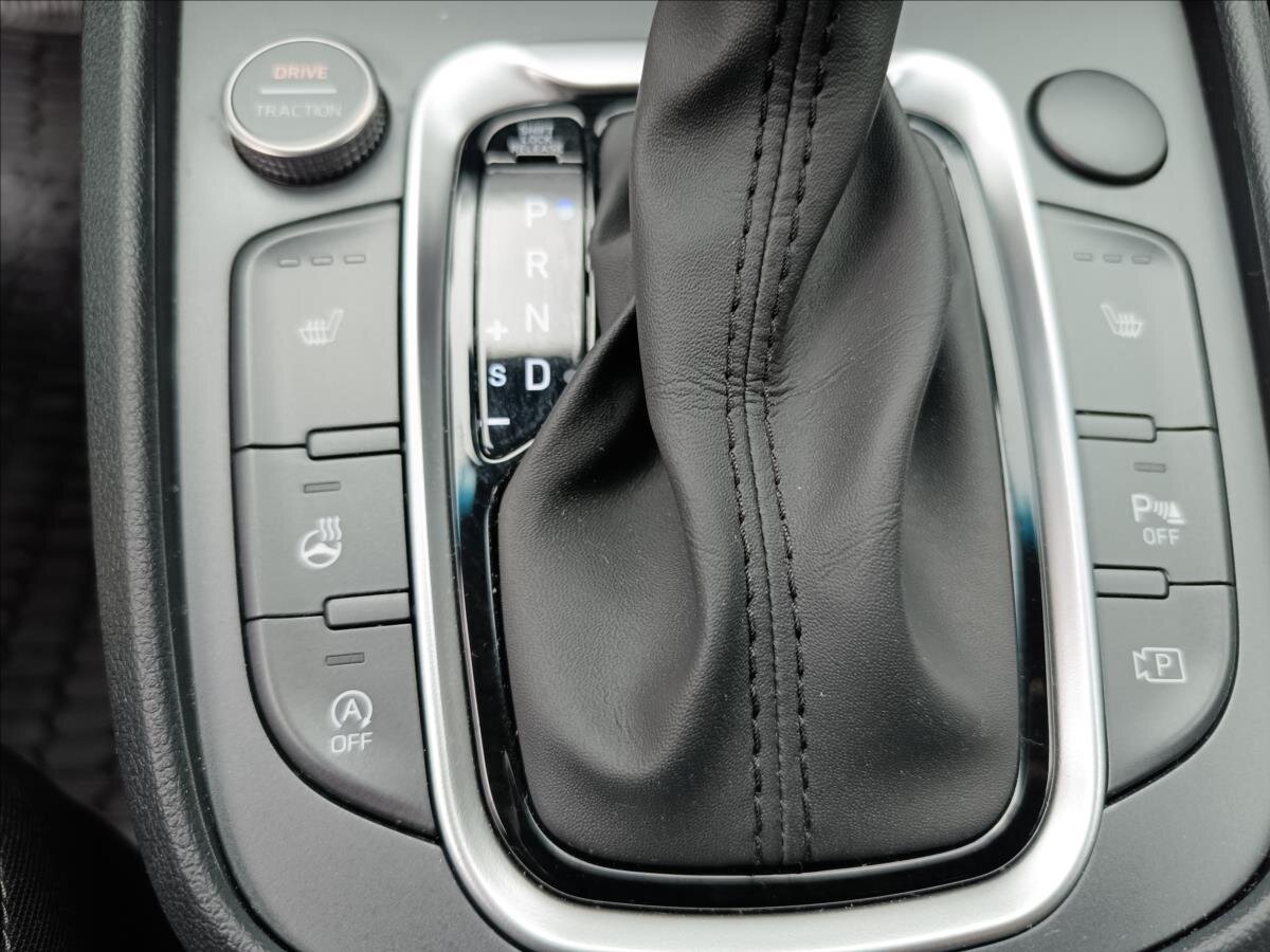 Hyundai Kona SUV 1,6 l 145 kw