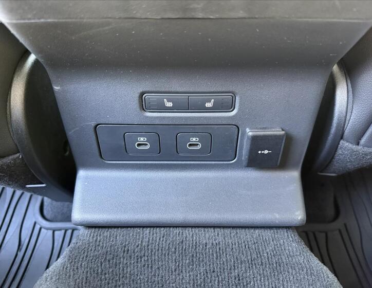 Land Rover Range Rover Velar 22