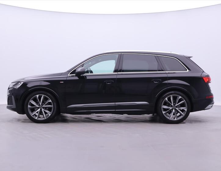 Audi Q7 4