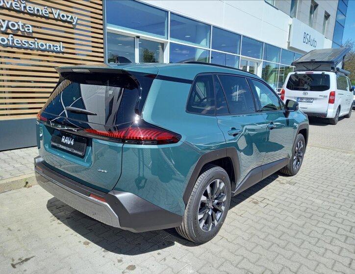 Toyota RAV4 SUV / Terénní 2,5 l 136 kw