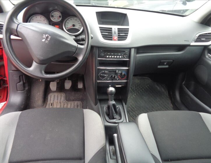 Peugeot 207 Hatchback 1,4 l 65 kw