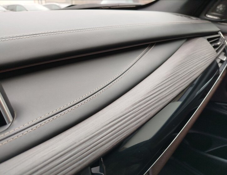 BMW X5 SUV 3,0 l 280 kw