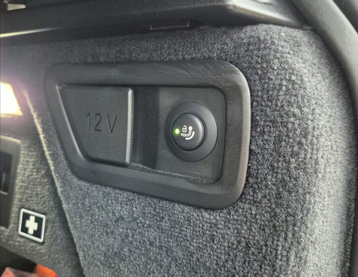 BMW X7 SUV / Terénní 3,0 l 250 kw