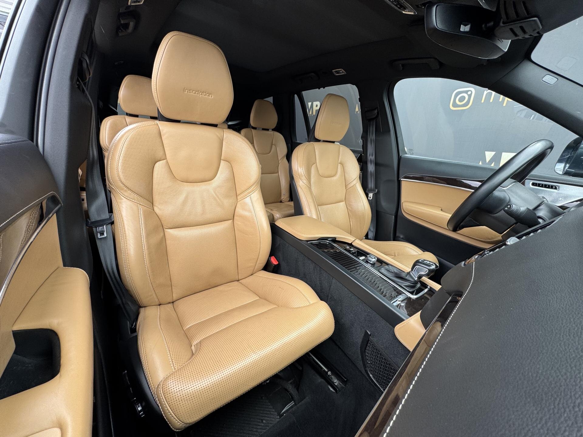 Volvo XC90 SUV / Terénní 2,0 l 173 kw