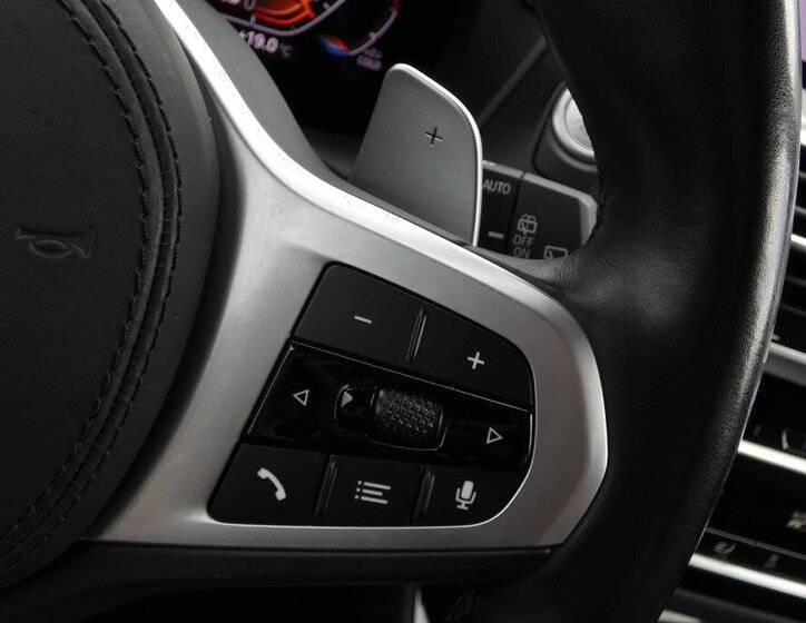 BMW X3 SUV / Terénní 2,0 l 140 kw