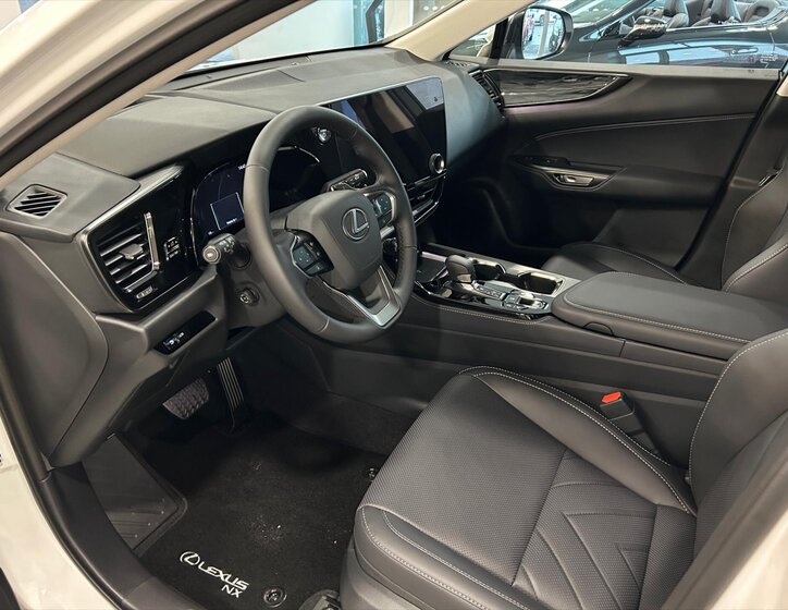 Lexus NX 350h SUV 2,5 l 179 kw