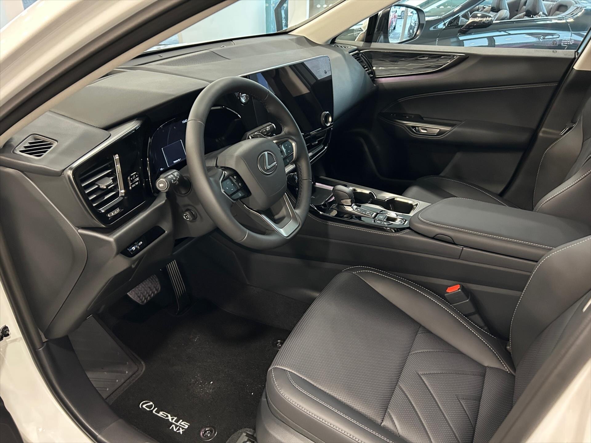 Lexus NX 350h SUV 2,5 l 179 kw