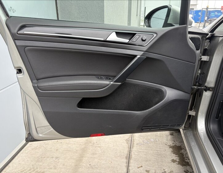 Volkswagen Golf Kombi 1,4 l 103 kw