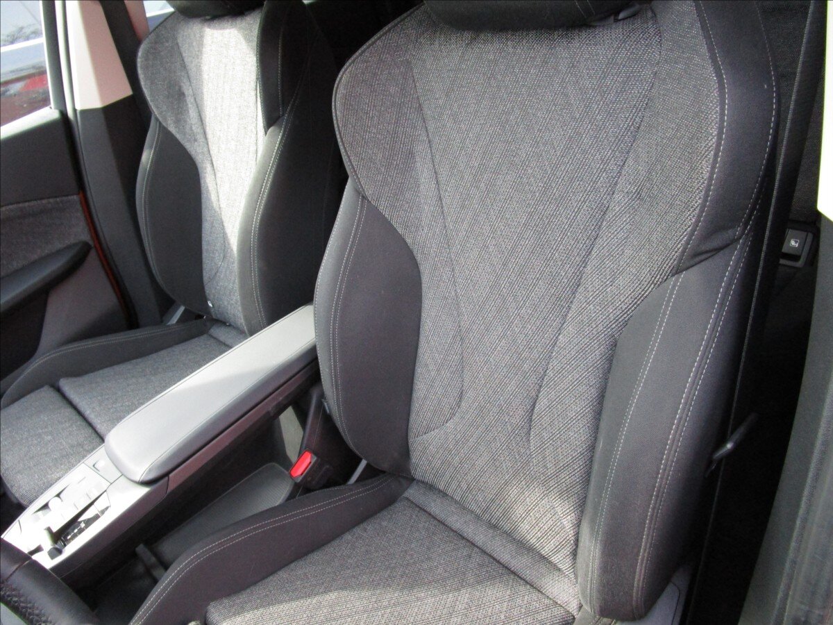 BMW X1 Kombi 1,5 l 110 kw