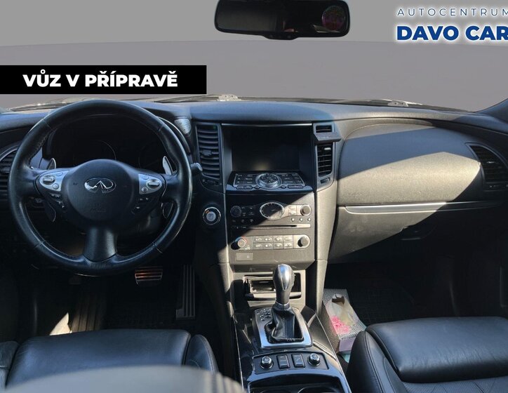 Infiniti FX37 SUV / Terénní 3,7 l 235 kw
