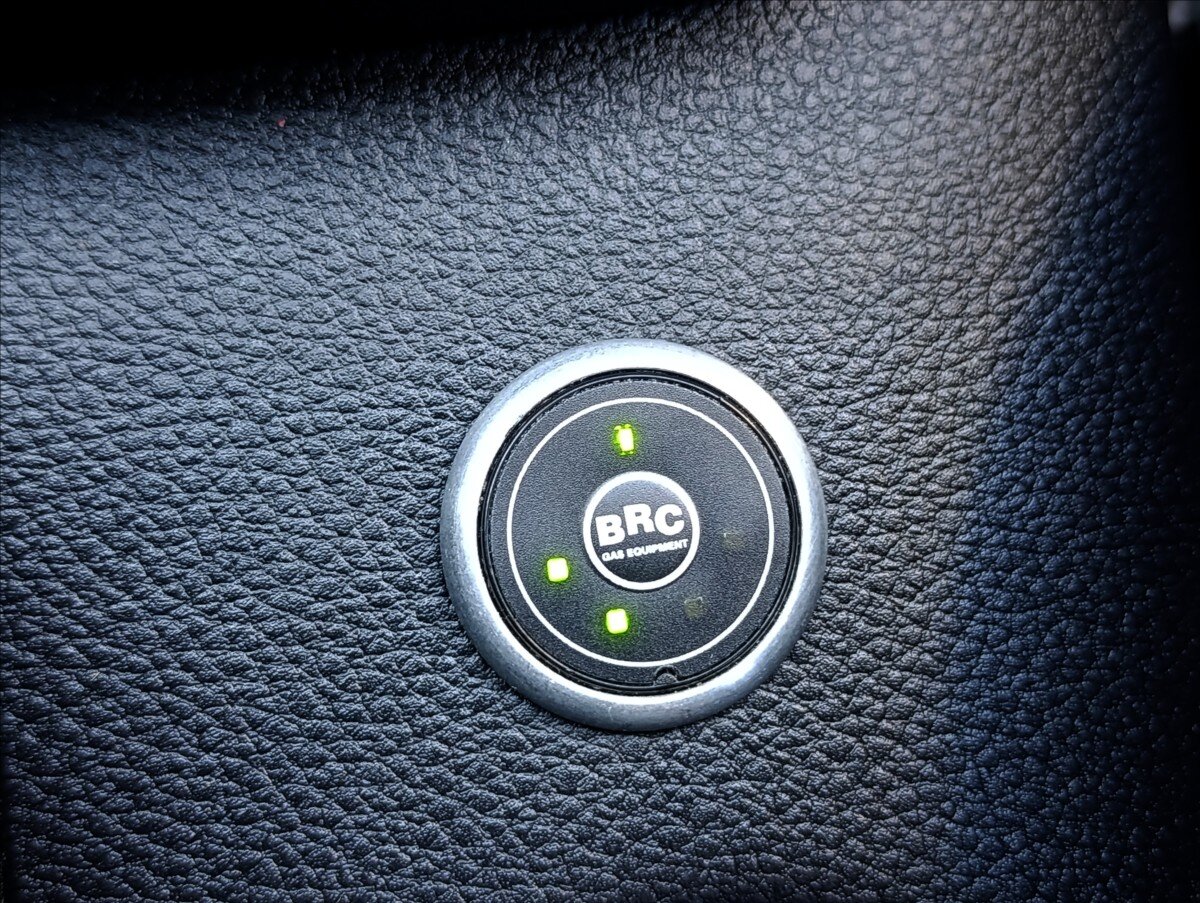 KIA Stonic Hatchback 1,4 l 73 kw