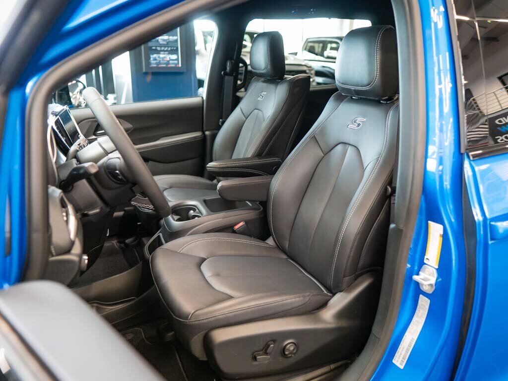 Chrysler Pacifica MPV 3,6 l 221 kw