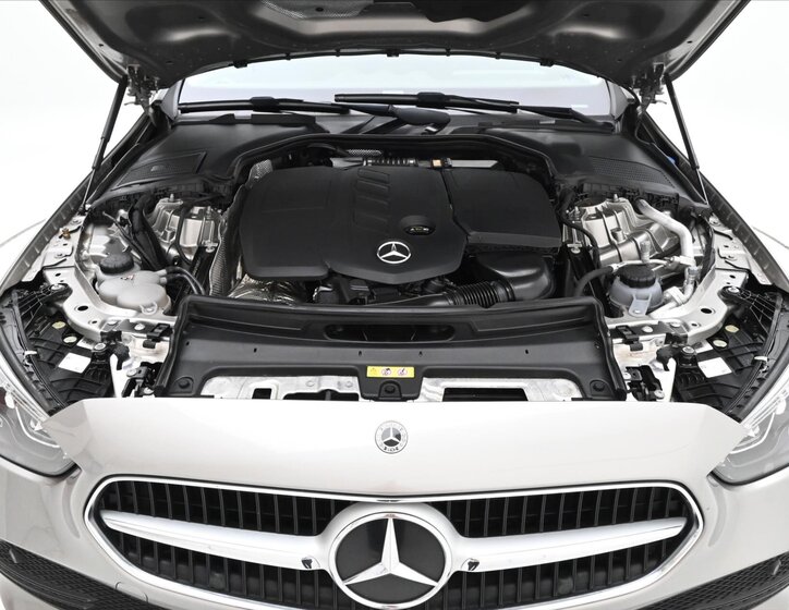 Mercedes-Benz Třídy C Kombi 2,0 l 147 kw