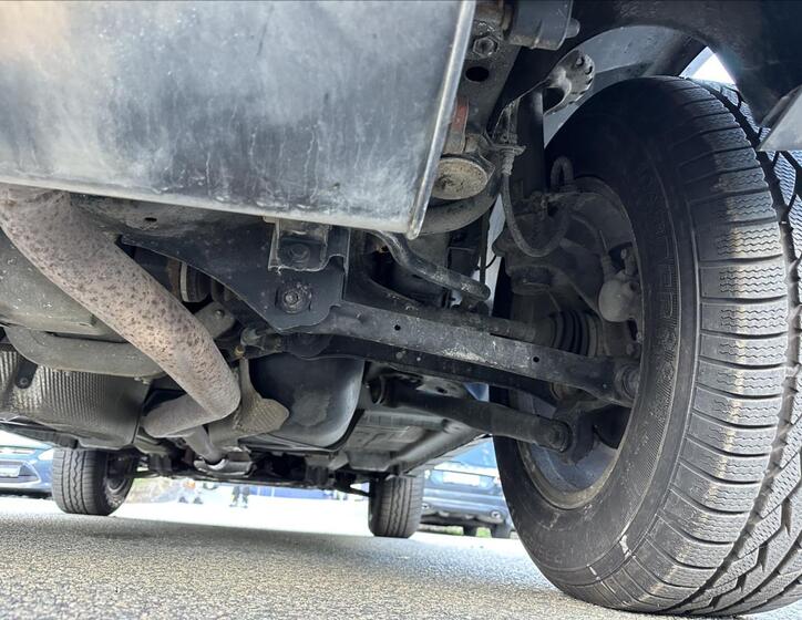 Land Rover Freelander 24