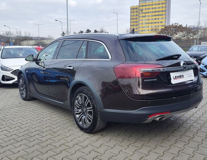 Opel Insignia 7