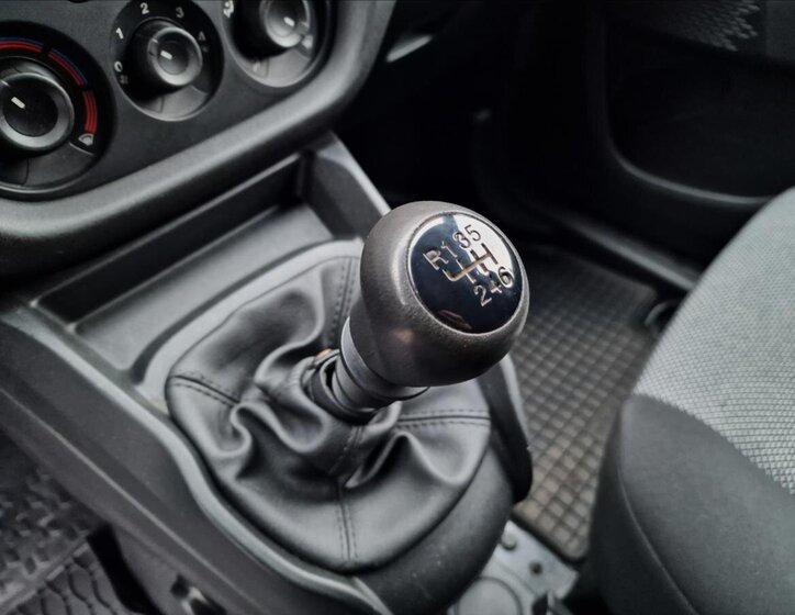 Fiat Dobló cargo Skříň 1,4 l 88 kw