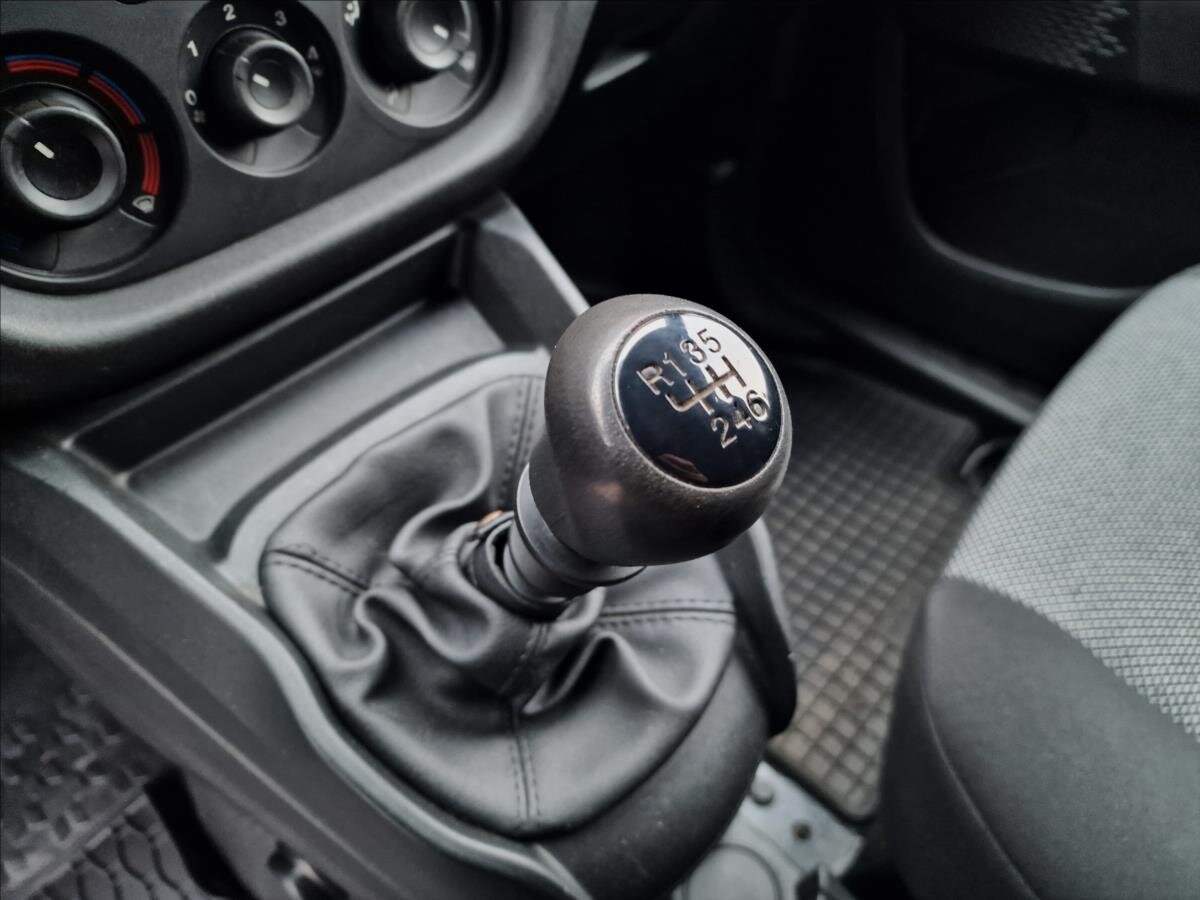 Fiat Dobló cargo Skříň 1,4 l 88 kw