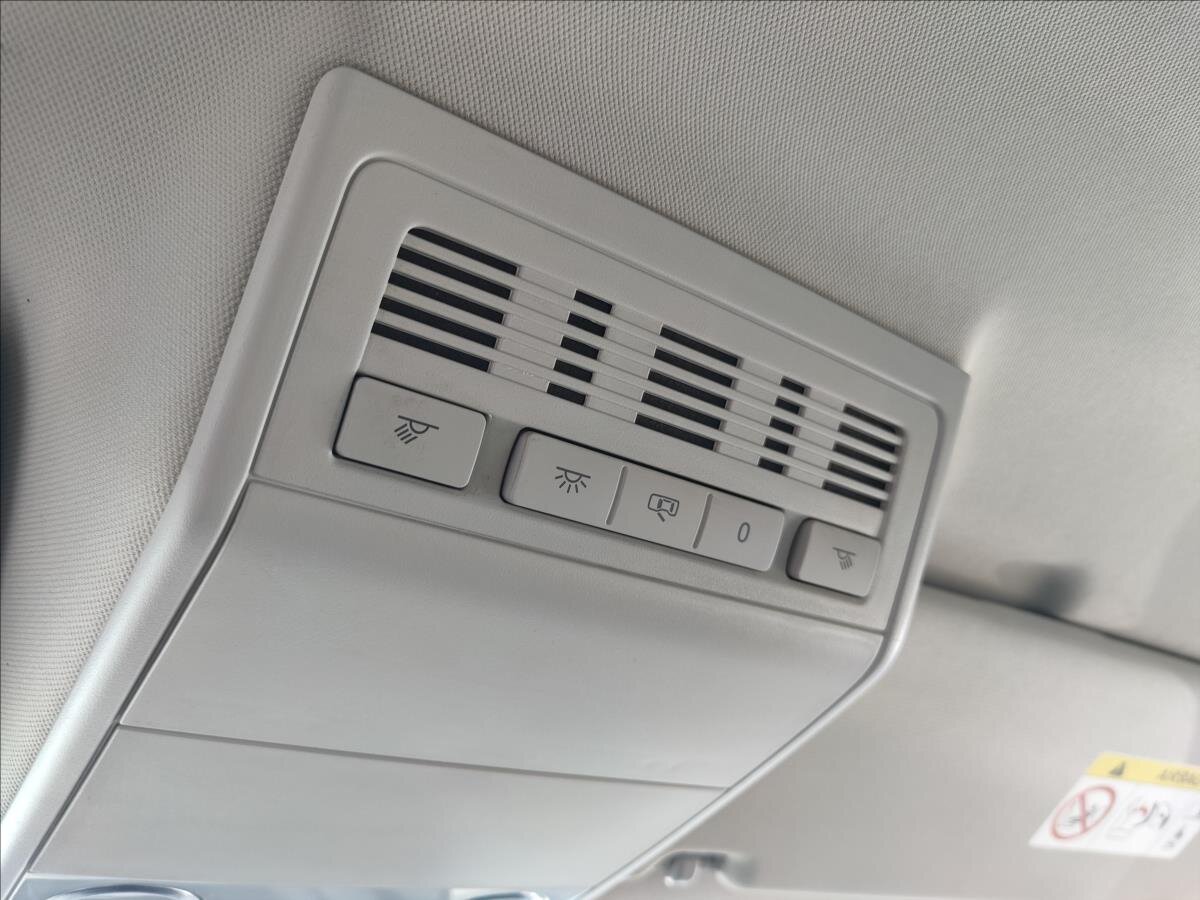 Volkswagen Caravelle MPV 2,0 l 150 kw