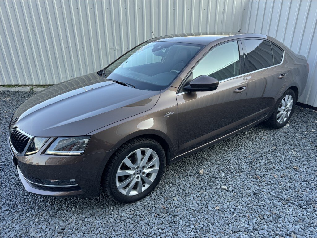 Škoda Octavia Sedan / Limuzína 2,0 l 110 kw