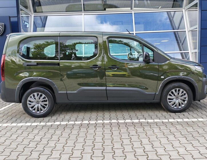 Peugeot Rifter MPV 1,5 l 96 kw
