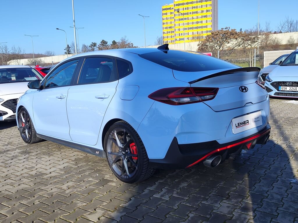 Hyundai i30 Liftback 2,0 l 206 kw
