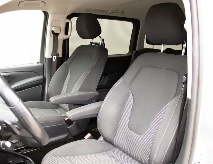 Mercedes-Benz Třídy V 9