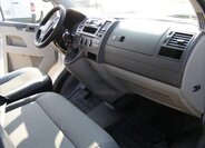 Volkswagen Caravelle 24