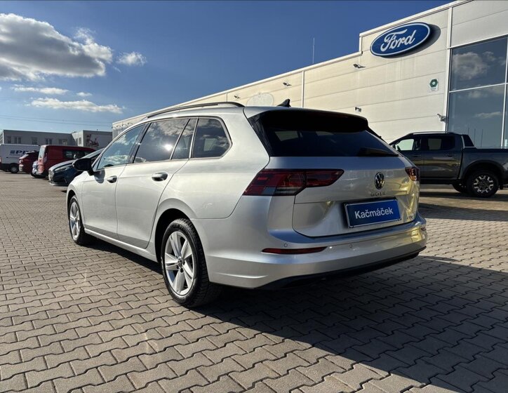 Volkswagen Golf Kombi 1,5 l 110 kw