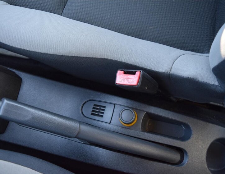 Renault Clio Kombi 1,1 l 74 kw