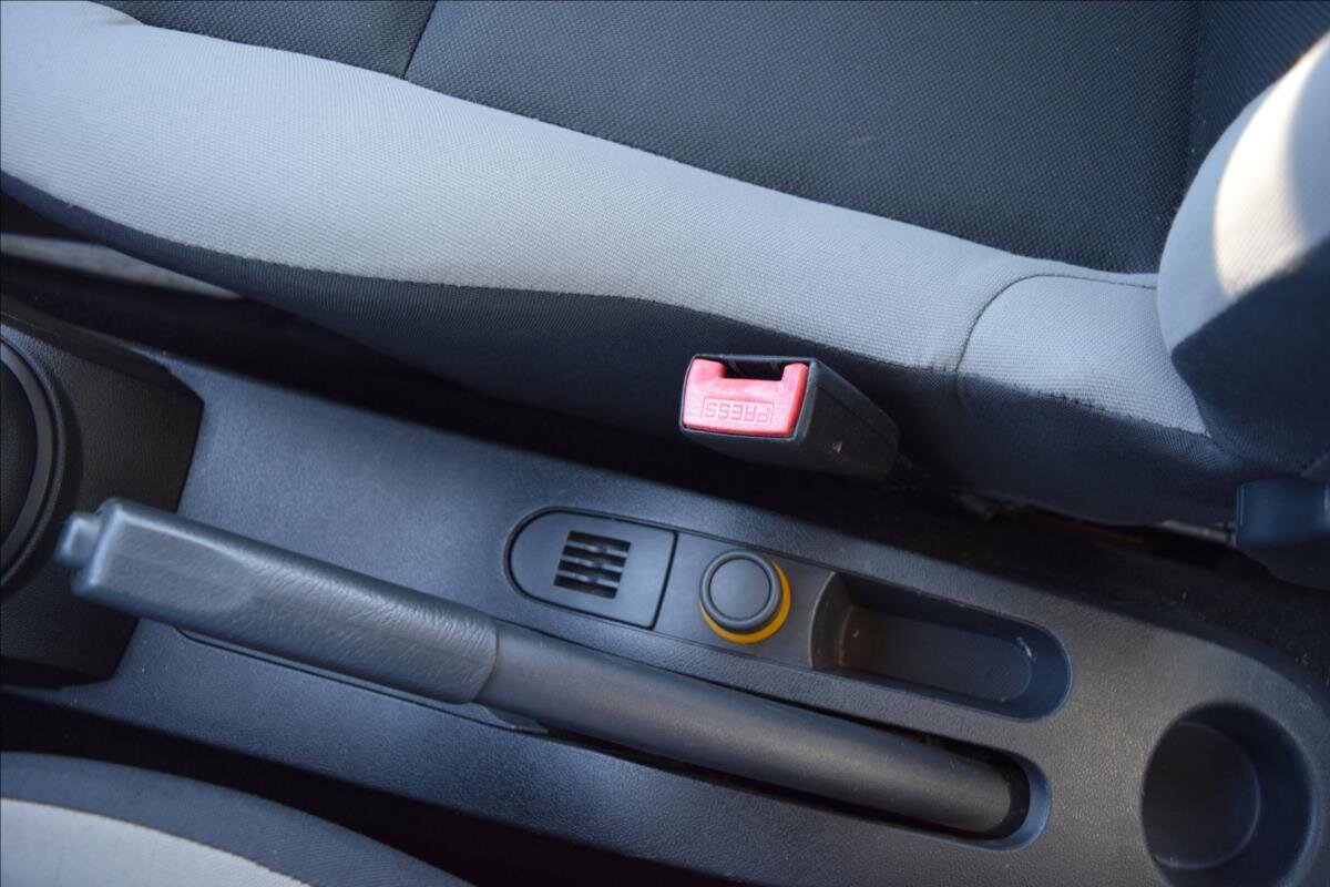 Renault Clio Kombi 1,1 l 74 kw