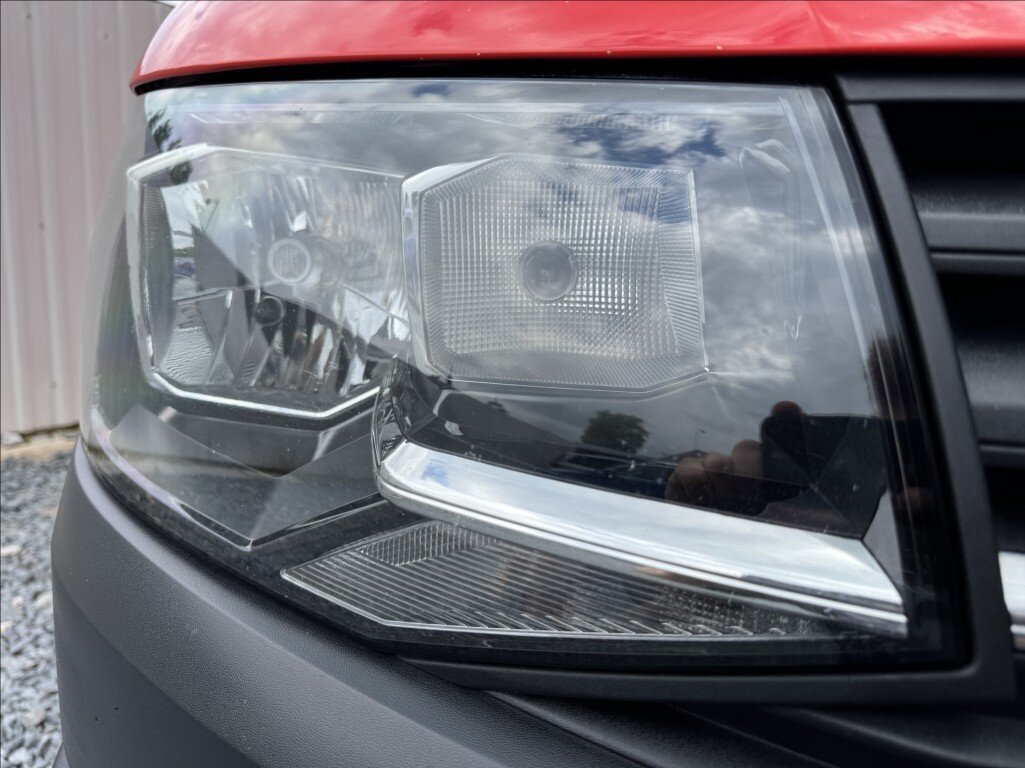 Volkswagen Transporter Skříň 2,0 l 110 kw