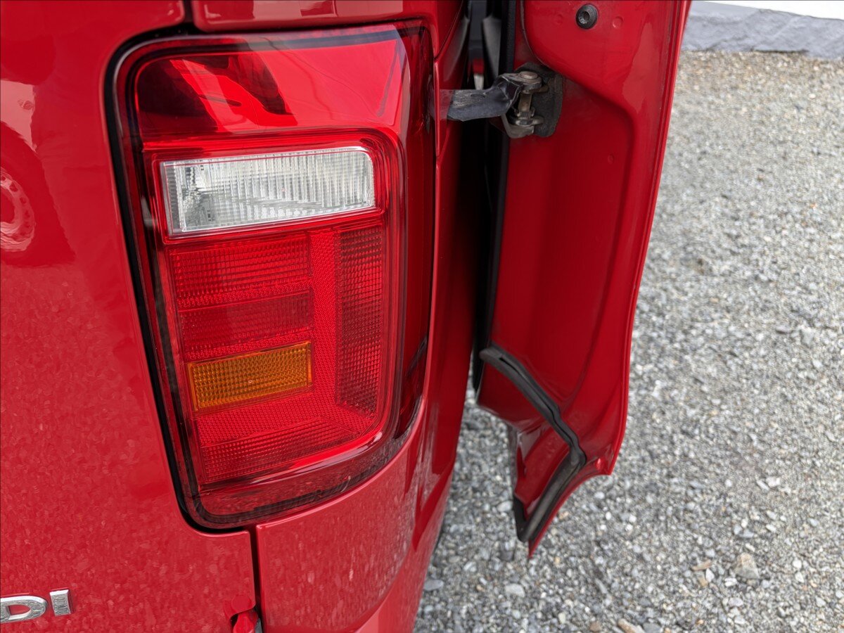 Volkswagen Caddy Kombi 2,0 l 75 kw