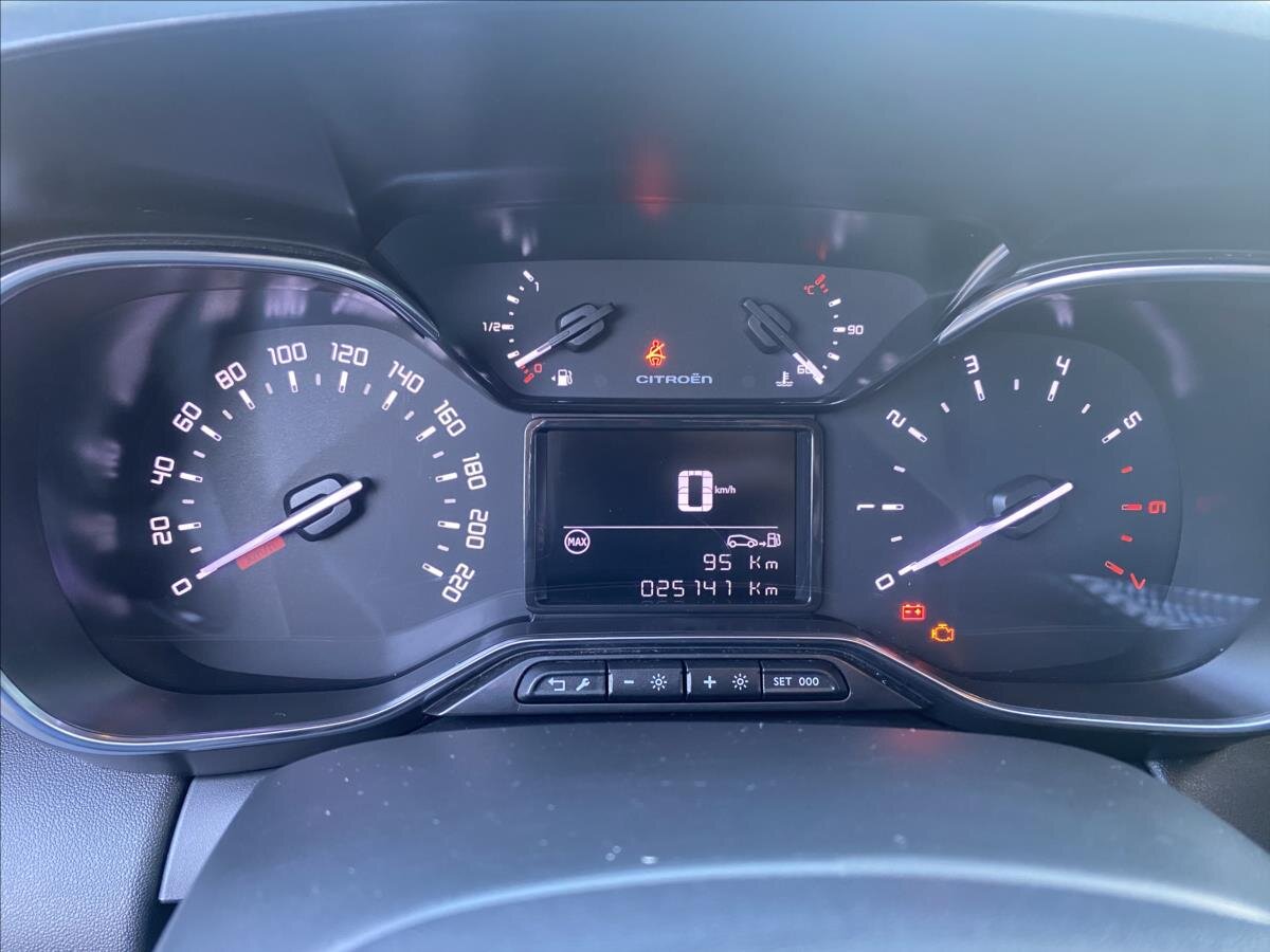 Citroën C3 Aircross SUV / Terénní 1,2 l 81 kw