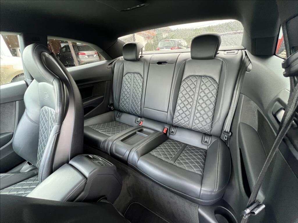 Audi S5 Kupé 3,0 l 255 kw