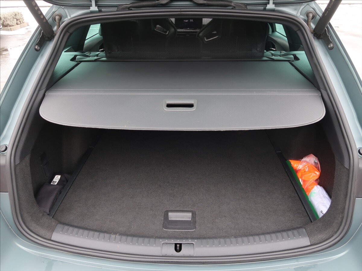 Cupra Leon Kombi 2,0 l 245 kw