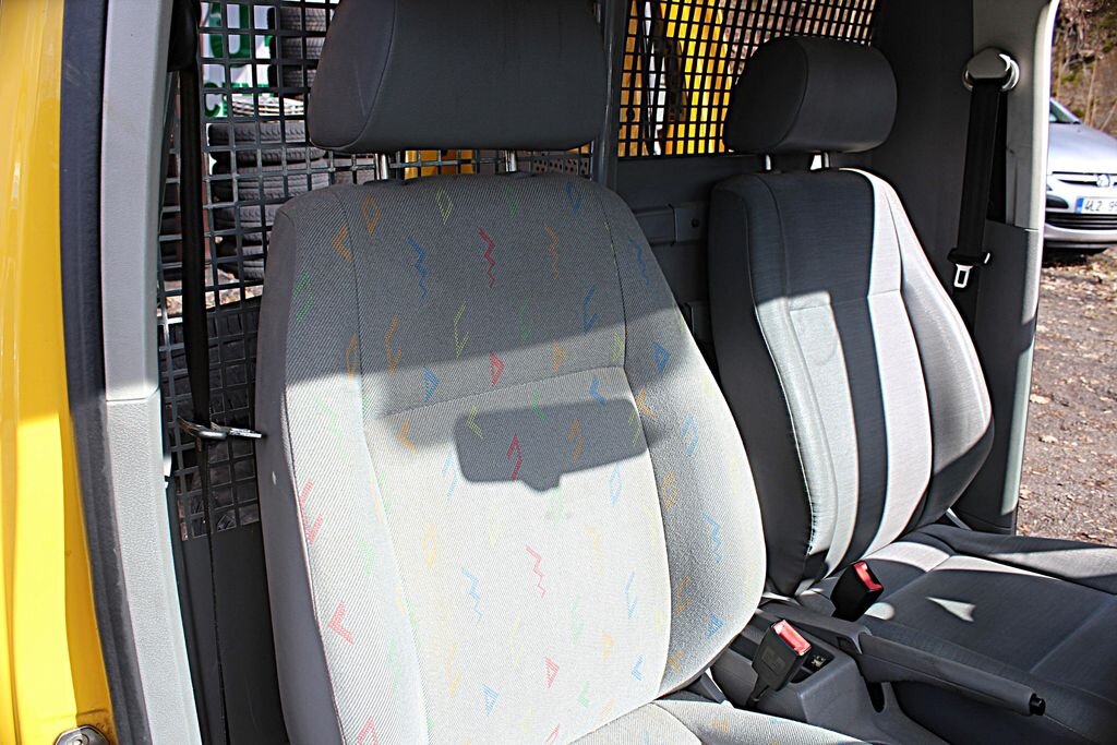 Volkswagen Caddy Skříň 2,0 l 51 kw