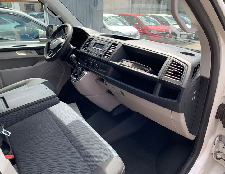 Volkswagen Transporter 16